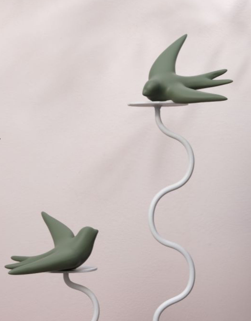 Hirondelle [ Volage ]